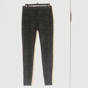 Hue Printed Corduroy Legging